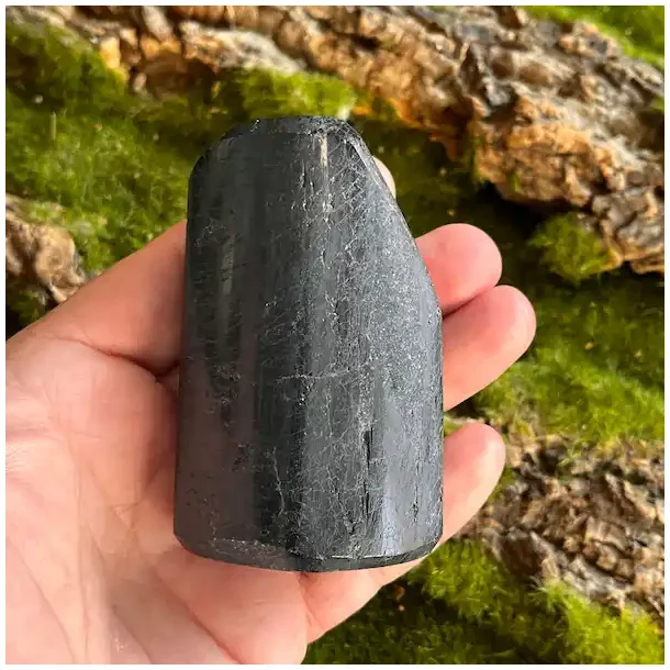 Sort Turmalin rpoleret Freeform  Beskyttelse &amp; Energirensning (D)