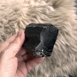 Unik semipoleret sort turmalin - 426 gram