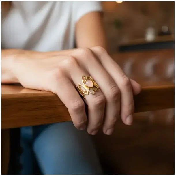 Justerbar Forgyldt Ring med Rosenkvarts  Spirituel Krlighed