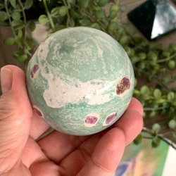 Kugle i fuschit med rubin UNIKA | Ml 6 cm