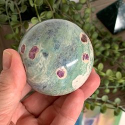 Kugle i fuschit med rubin UNIKA | Ml 6 cm