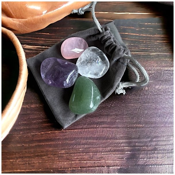 Find Ro og Balance med Vores Stresslindrende Krystals�t,  M�l 2 - 3 cm