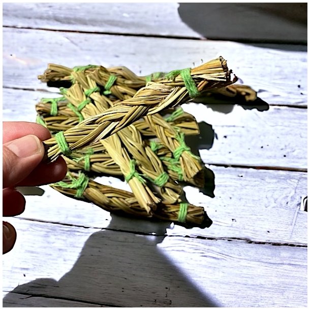 Sweetgrass bundt 10,5 cm � til renselse, ceremonier og spirituel harmoni 