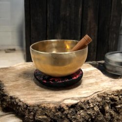 Hndlavet Tibetansk Klangskls St  Unik Klang, Design og Harmoni, 11 x 5,5 cm 