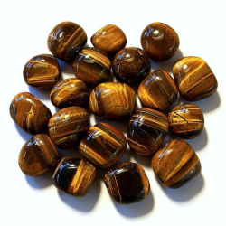 Tiger�je lommesten 2,5�3 cm med gyldne nuancer og kraftfuld, varm energi