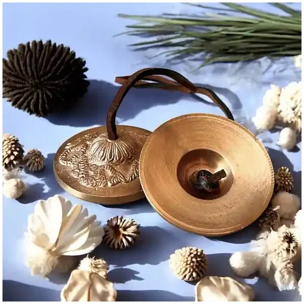 Tibetanske tingsha klokker 7,3 cm messing m. dragemotiv  meditation &amp; feng shui