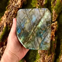Stor unik helpoleret Labradorit freeform med magisk flash  1205 g  11,5 x 10,3 cm