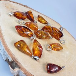 Nikkelfri Vedhng i gte Baltisk Rav - Ml ca. 3 - 3,5 cm