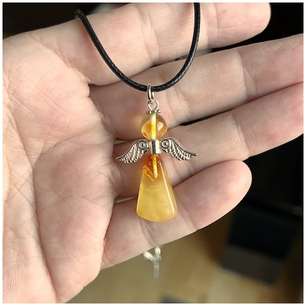 H�ndlavet One of a Kind Engelvedh�ng i �gte Baltisk Rav - 2