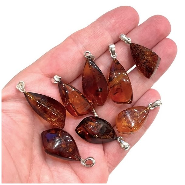 Nikkelfri Vedhng i gte Baltisk Rav - Ml ca. 3 - 3,5 cm