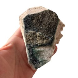 Smuk Zeolitklynge med Rosa og Grn Stilbit  11,5 x 8,5 x 4,2 cm, 315 g